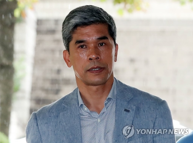 '횡령·성범죄' 정종선 전 고교축구연맹 회장 보석으로 석방